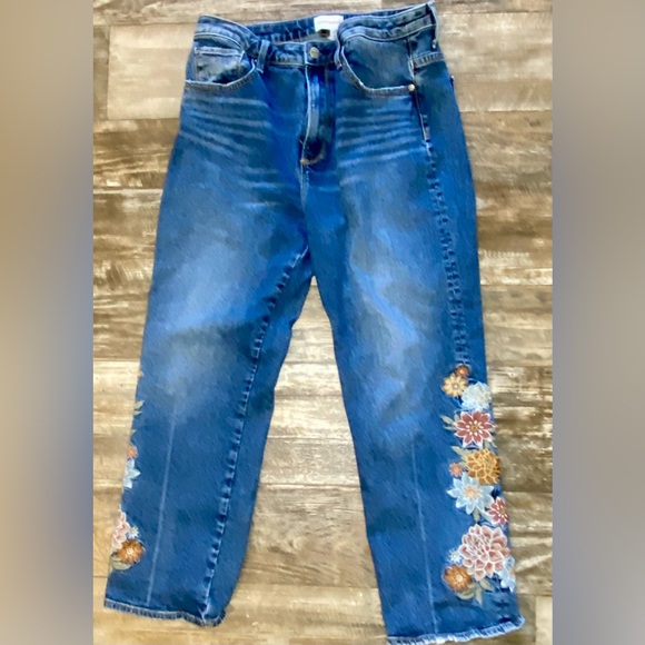 Driftwood Stella Floral Embroidered Jeans Size 31/27 - Picture 3 of 11